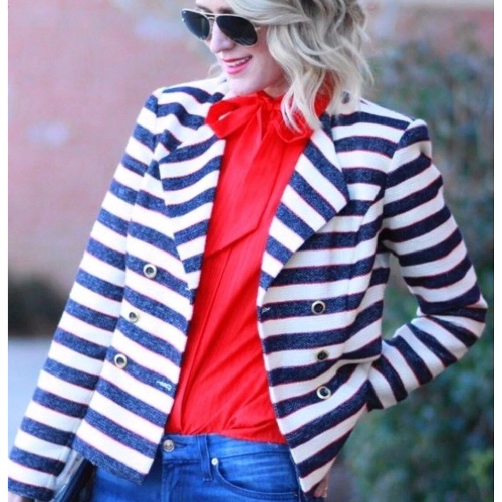 CABI Size 10 Navy Stripe Nautical Jacket Woven Old Money Classic NWT Gold Button